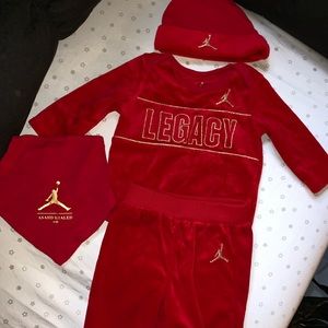 Asahd Khaled set